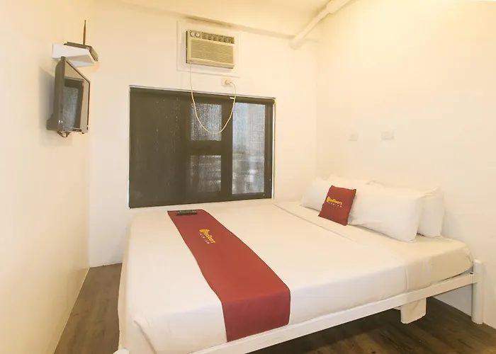 Hotel Reddoorz Premium At Mytown New York